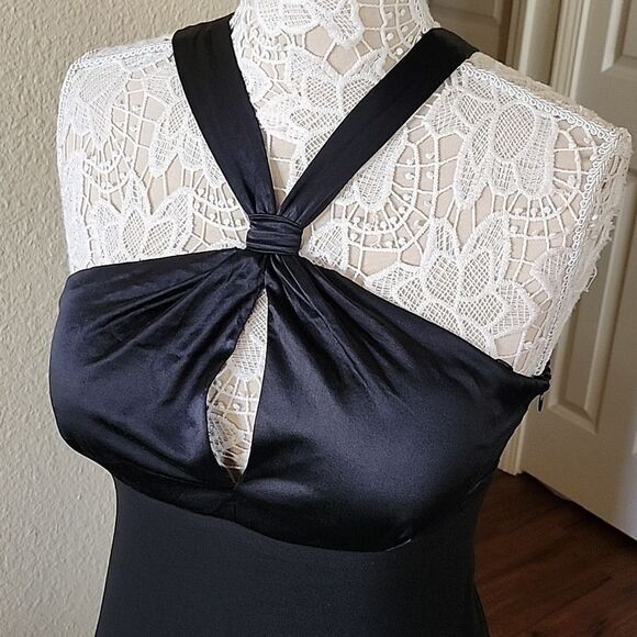 Laundry by Shelli Segal Formal Gown - Picture 2 of 7